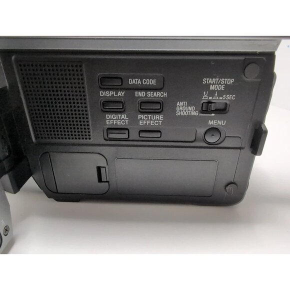 Sony DCR-TRV210 Handycam Hi8 NTSC Digital Camcorder Bundle Vintage 1999 - Picture 12 of 15